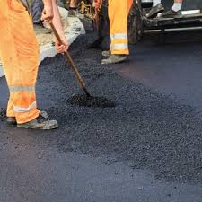 Best Driveway Crack Filling  in Albany, MO